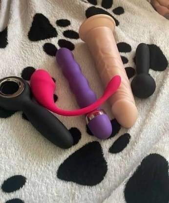 Я создана для того, чтобы исполнить все твои фантазии и желания. 💋
У меня широкий спектр услуг: классический секс, оральные ласки, эротический массаж. Также я могу стать твоей идеальной компаньонкой на различных мероприятиях и деловых встречах. Все, что ты выберешь, будет исполнено с максимальной страстью и индивидуальным подходом.
Мои клиенты говорят, что встречи со мной оставляют незабываемые впечатления. Доверься моим нежным рукам и ощути настоящую страсть! У меня есть отличные отзывы, которые говорят сами за себя. 🌟
На моих фото ты можешь увидеть мою прекрасную фигуру и искорки страсти в глазах. Ты точно не останешься разочарован, увидев меня в реальности. 😍
Так что, живешь ли ты в Москве или просто находишься в гостях, приходи ко мне, и я окуну тебя в мир наслаждения и счастья. Я буду ждать тебя, чтобы сделать нашу встречу незабываемой. Позвони мне и давай сегодня же начнем наше приключение! 🌹💋 Юлия